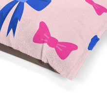 Load image into Gallery viewer, Bowtie Cat Bed